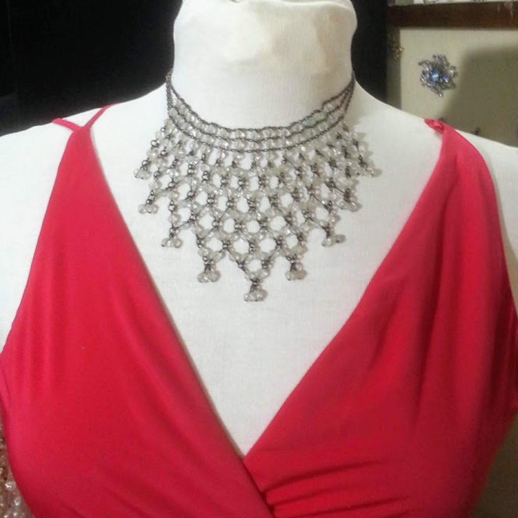 15" Gunmetal 4" Bib Necklace W/Clear Beads Nwot